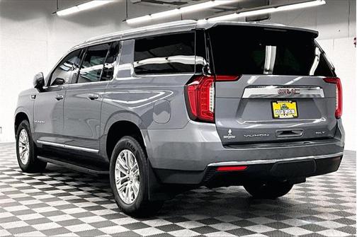 2022 GMC Yukon XL SLT