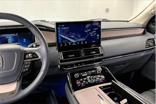 2023 Lincoln Navigator Black Label