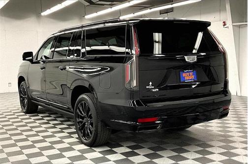 2023 Cadillac Escalade ESV Sport Platinum