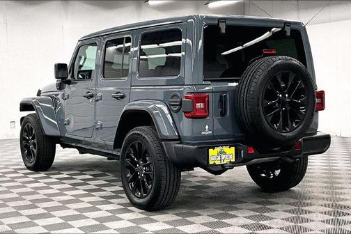 2025 Jeep Wrangler 4xe Sahara