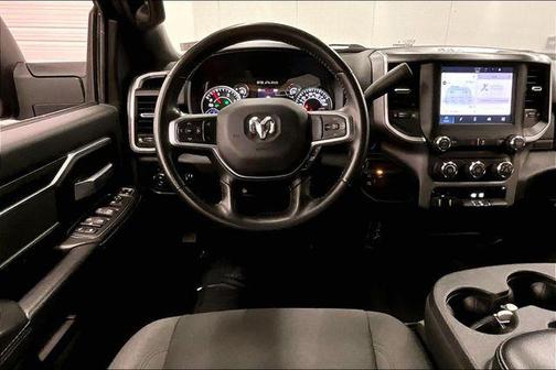 Diamond Black Crystal Pearlcoat 2024 RAM 3500 Big Horn Crew Cab 4x4 8' Box