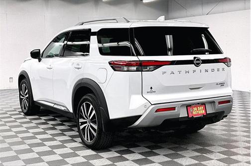 2025 Nissan Pathfinder Platinum 4WD