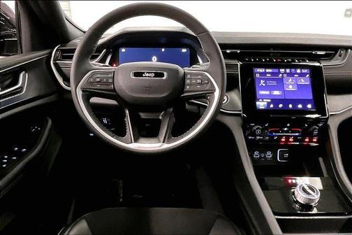 Baltic Gray Metallic Clearcoat 2025 Jeep Grand Cherokee L Altitude
