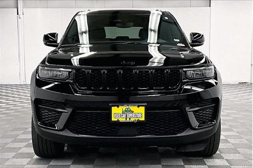 2022 Jeep Grand Cherokee Altitude