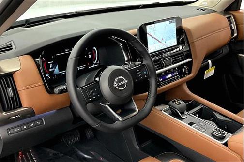 2025 Nissan Pathfinder Platinum 4WD