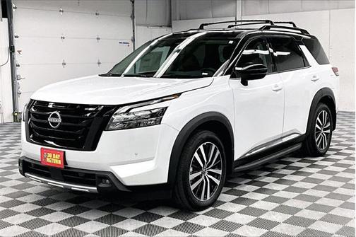 2025 Nissan Pathfinder Platinum 4WD