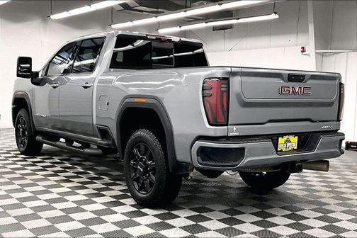 2025 GMC Sierra 3500 AT4