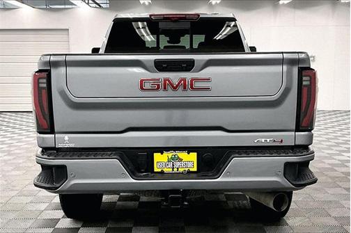2025 GMC Sierra 3500 AT4