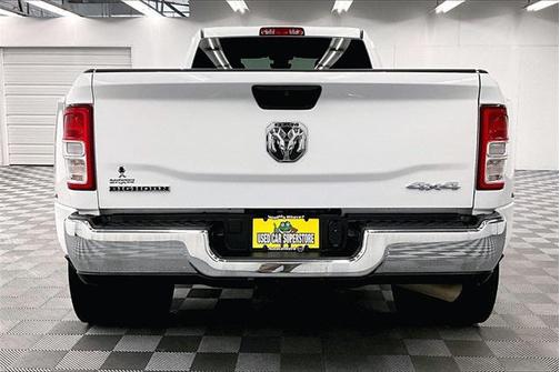 2024 RAM 3500 Big Horn Crew Cab 4x4 8' Box
