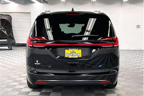 2022 Chrysler Pacifica Hybrid S Appearance Pkg