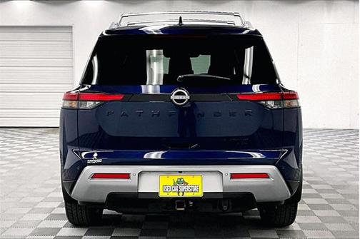 2023 Nissan Pathfinder Platinum 4WD