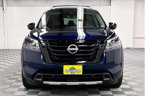 2023 Nissan Pathfinder Platinum 4WD