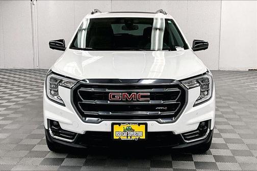 Summit White 2023 GMC Terrain AWD AT4