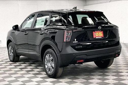 Super Black 2026 Nissan Kicks S