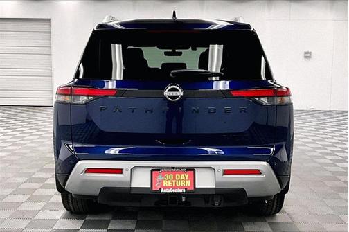 2025 Nissan Pathfinder Platinum 4WD