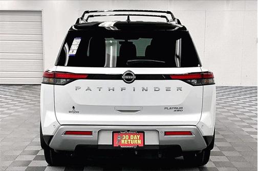2025 Nissan Pathfinder Platinum 4WD