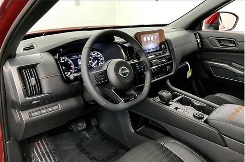 2025 Nissan Pathfinder Rock Creek 4WD