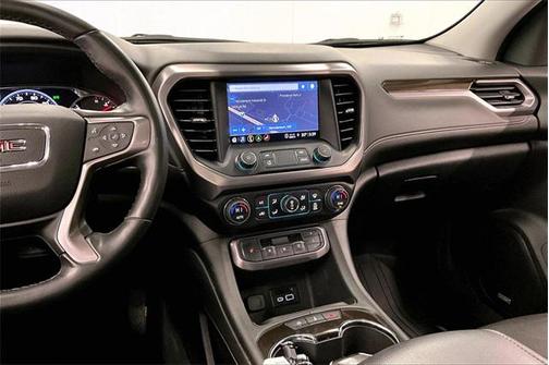 2023 GMC Acadia AWD AT4