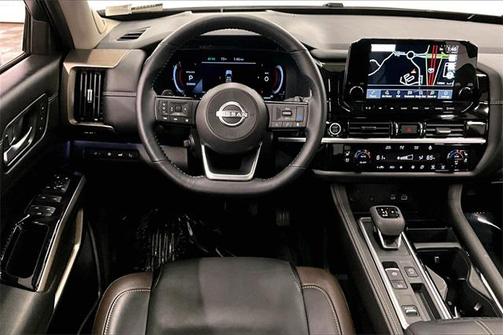 2024 Nissan Pathfinder Platinum FWD