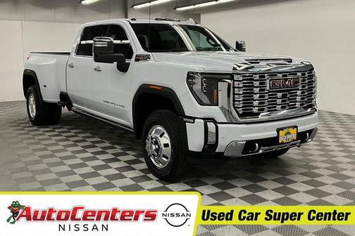 Glacier White Tricoat 2026 GMC Sierra 3500 Denali