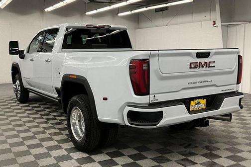 Glacier White Tricoat 2026 GMC Sierra 3500 Denali