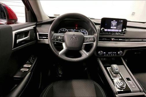 2022 Mitsubishi Outlander ES 2.5 2WD