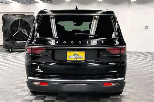 2022 Jeep Wagoneer Series III