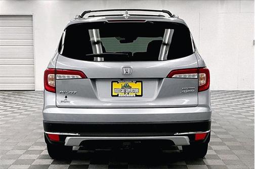 2022 Honda Pilot Touring 8-Passenger