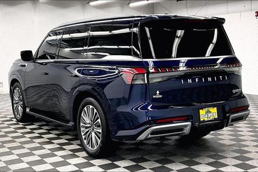 2025 INFINITI QX80 SENSORY AWD