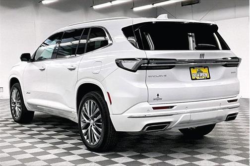 2025 Buick Enclave Avenir FWD