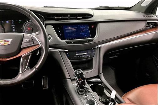 2022 Cadillac XT5 Sport