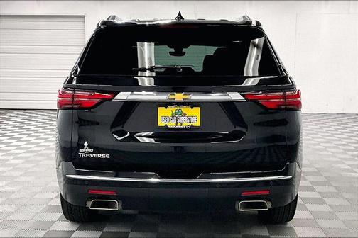 Mosaic Black Metallic 2023 Chevrolet Traverse High Country