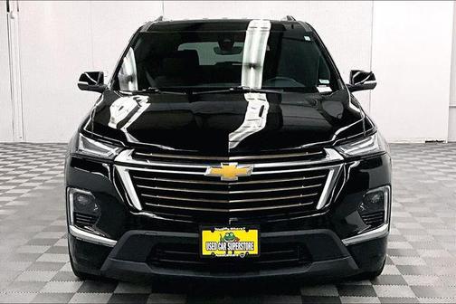 Mosaic Black Metallic 2023 Chevrolet Traverse High Country