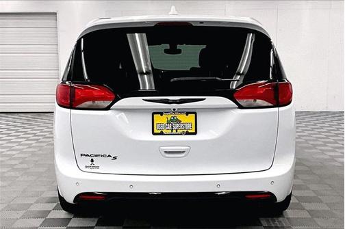 2020 Chrysler Pacifica Touring