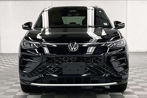 2025 Volkswagen Tiguan 2.0T SEL R-Line 4MOTION