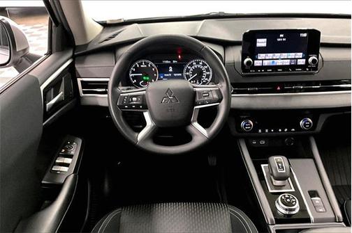 2022 Mitsubishi Outlander ES 2.5 2WD