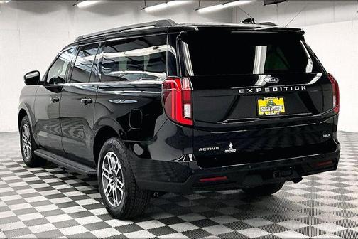 Black Metallic 2025 Ford Expedition Max Active 4x4