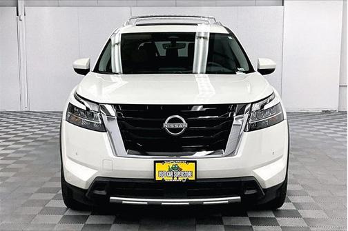 2024 Nissan Pathfinder Platinum FWD