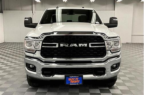 2024 RAM 3500 Big Horn Crew Cab 4x4 8' Box