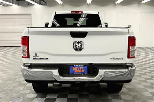 2024 RAM 3500 Big Horn Crew Cab 4x4 8' Box