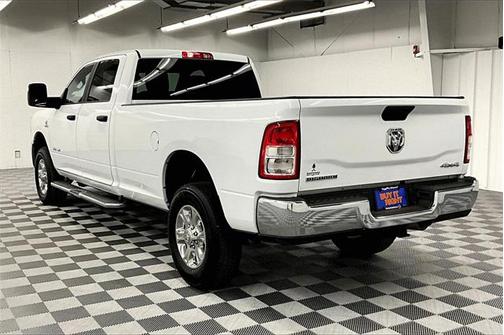 2024 RAM 3500 Big Horn Crew Cab 4x4 8' Box