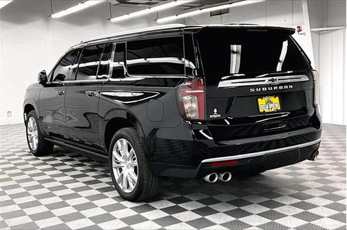 2023 Chevrolet Suburban 4WD High Country