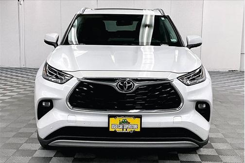 2022 Toyota Highlander Platinum