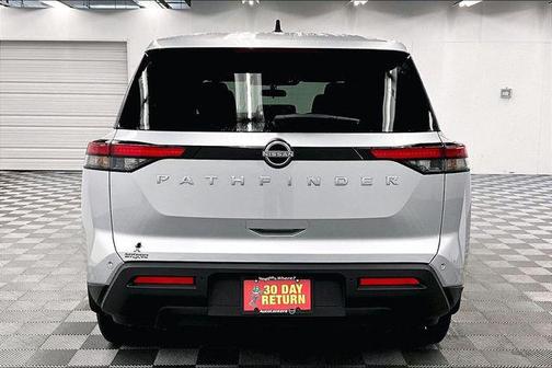 2025 Nissan Pathfinder S FWD