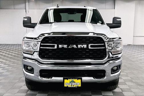 2024 RAM 3500 Big Horn Crew Cab 4x4 8' Box