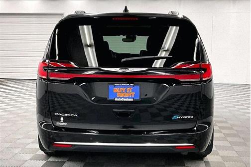 2023 Chrysler Pacifica L