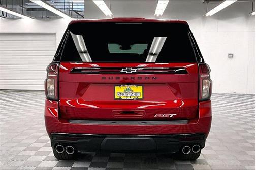 2023 Chevrolet Suburban RST