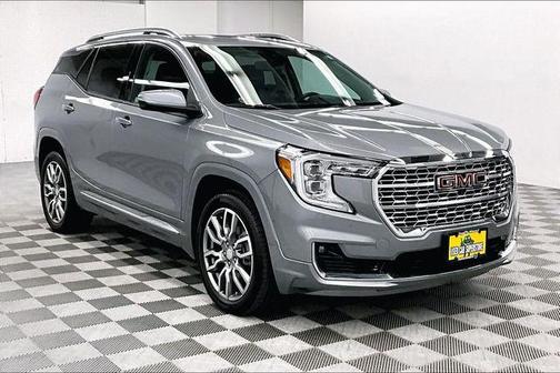 Sterling Metallic 2023 GMC Terrain Denali