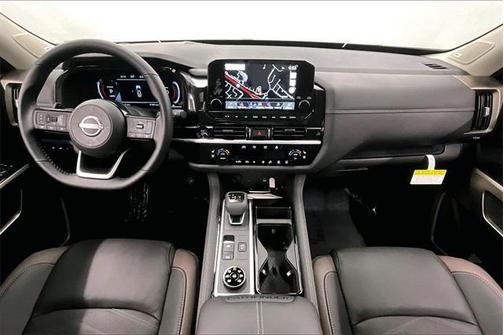 2025 Nissan Pathfinder Platinum 4WD