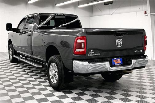 2024 RAM 3500 Laramie Crew Cab 4x4 8' Box